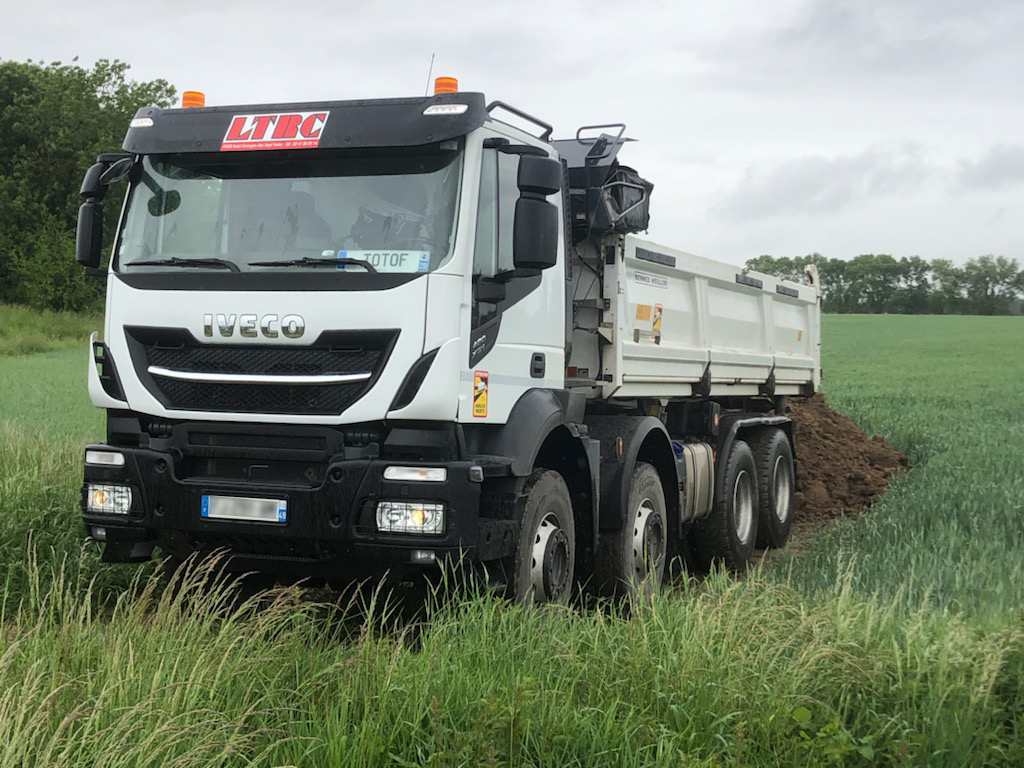 location camion avec chauffeur Niort 79